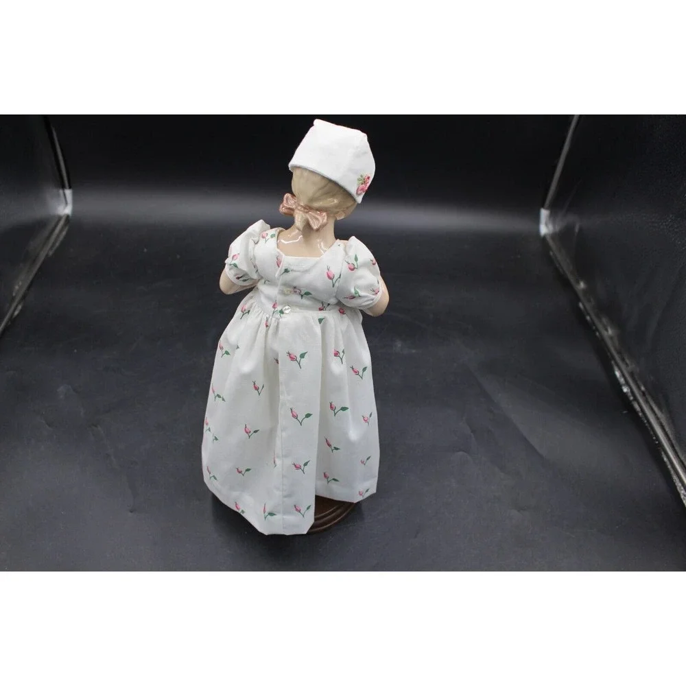 Bing and Grondahl B&G Mary The Doll & Baby Porcelain 1983 First Edition - Picture 2 of 3